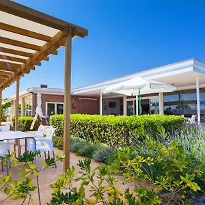 https://camping-3-estrellas.catalonia-hotels.com